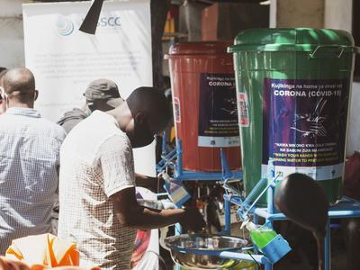 Just like soap and water, innovation doesn’t need large machines or automation. Photograph: FREME/PR/SHF archives©